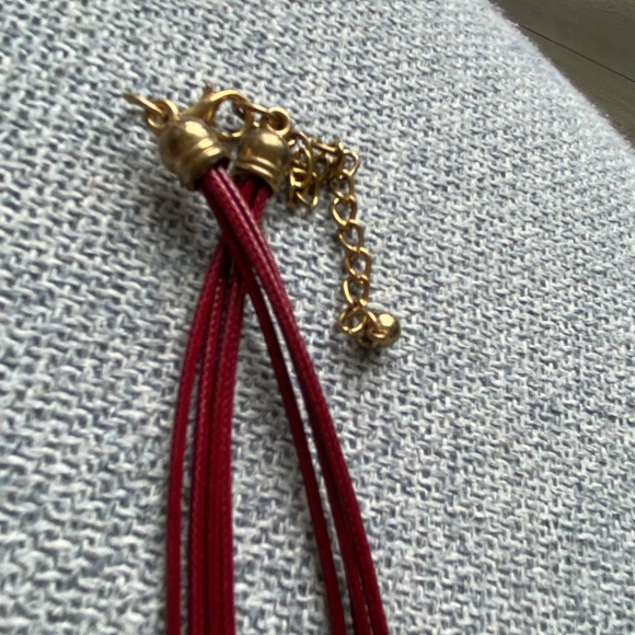 ❤️ Burgundy Vegan Leather Tassel with Golden Metal Art Necklace 🍂♥️ - Picture 7 of 15